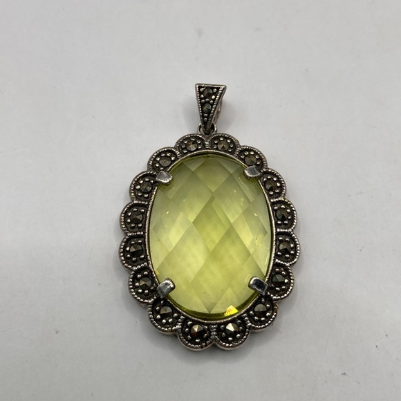 Sterling Silver 925 Simulated Oval Peridot Marcasite Pendant - Picture 4 of 14